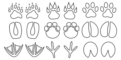 Set of animal paw and hoof print icons on transparent background. © Oleksandr
