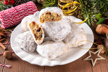 Obraz premium Homemade Christmas stollen bites