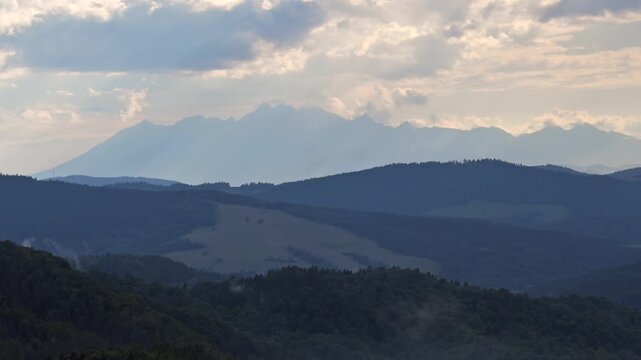 Beskid Sądecki, Chmury, natura relaks,