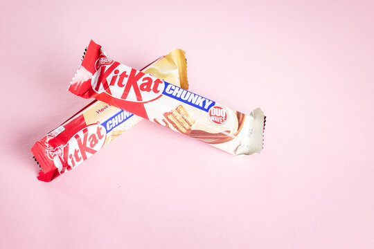 A close-up of a Kit Kat Chunky wafer bar in milk chocolate, in the background. Russia, Moscow, July 24, 2026.