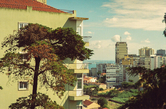 Lisbon Apartments And River