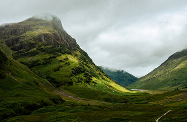 Scenic Scottish Highlands and Isle of Skye Landscapes with Mountains, Valleys and Green Nature © Patricia