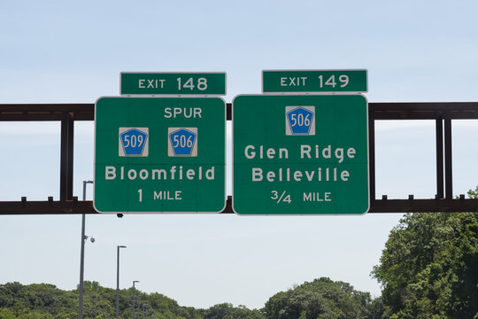 signs on the Garden State Parkway in New Jersey for exit 148 for  County Route 509 and 506 Spur to Bloomfield, and exit 149 for County Route 506 to Glen Ridge and Belleville