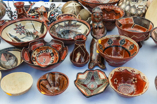 Pottery, handmade bowls and vessels from the Pastaza region of Ecuador. Crafted by indigenous Kichwa (Quichua) women in the Ecuadorian Amazon. They traditionally used for serving chicha and rituals