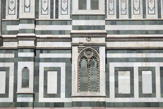 Detailed view, marble of various colors, fa&ccedil;ade, Cathedral of Santa Maria del Fiore, Cathedral, Duomo by Filippo Brunelleschi, UNESCO World Heritage Site, Old Town, Florence, Tuscany, Italy