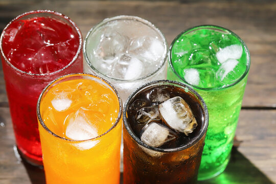 Soft drinks and fruit juice mixed with soda high in sugar have a negative effect on physical health