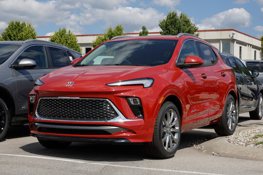 Buick Encore GX Avenir FWD Small SUV at a dealer. Buick offers the offers the Encore with a 1.3L Ecotec Turbo engine. MY:2026