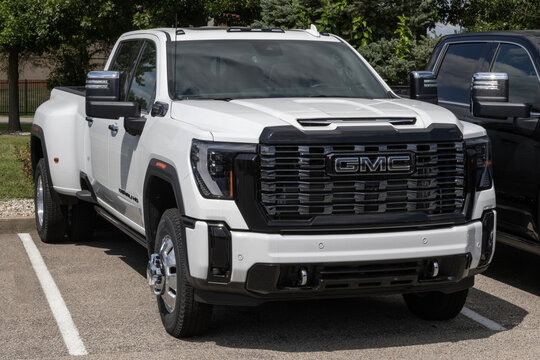 GMC Sierra 3500 DRW Denali Ultimate. GMC offers the offers the Sierra 3500 with a 6.6L Duramax Turbo Diesel engine. MY:2026