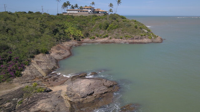 Praia do Urubu, em Mea&iacute;pe. Esp&iacute;rito Santo, Brasil