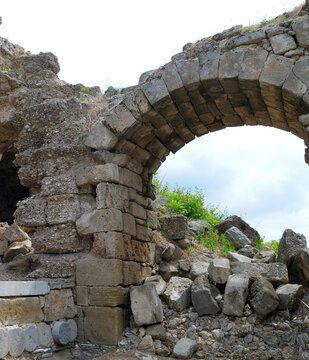 Ancient Stone Arch Ruins in Side Turkey Historical Roman Architecture Stone Gate Remnants