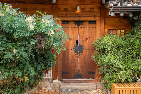 Traditional Korean Hanok Wooden Entrance Door with Metal Fittings