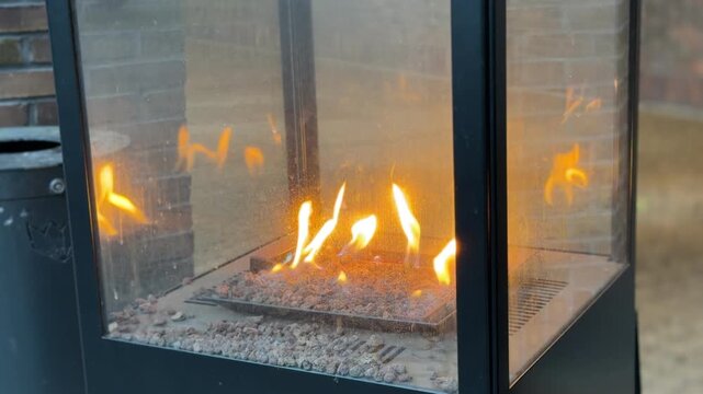 Stylish outdoor fire pit design