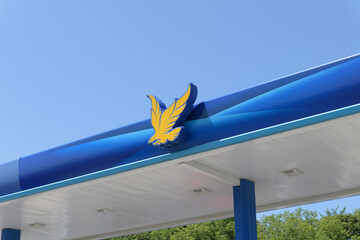Obraz premium shaped logo sign of Ultramar Gas located at 3220 Kingston Rd, Scarborough, Toronto