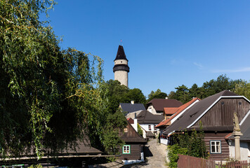 Stara drewniana zabudowa mieszkalna miasteczka Stramberk Czechy © kubikactive