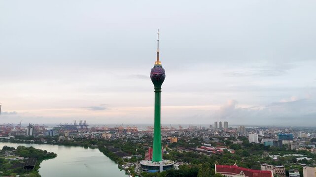 A dynamic hyperlapse capturing Colombo&rsquo;s bustling cityscape, modern skyline, waterfront and fast-moving urban life.