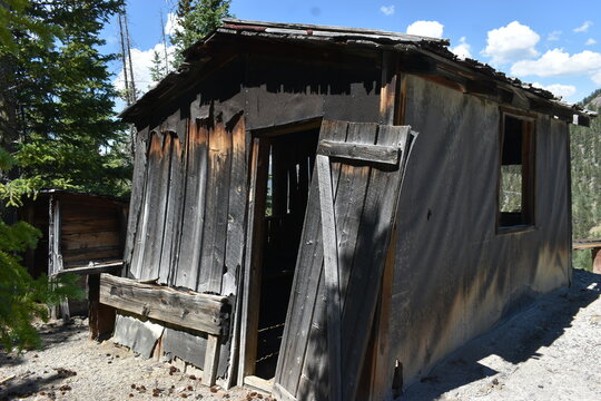 Log Cabin in the Mountains