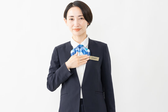 制服を着た受付係の女性　ジョブイメージ
