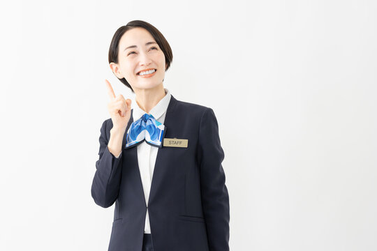 制服を着た受付係の女性　ジョブイメージ