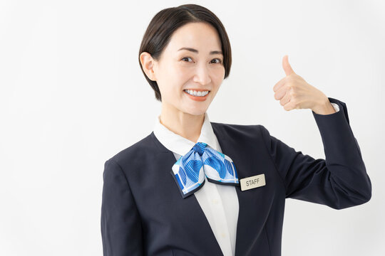 制服を着た受付係の女性　ジョブイメージ