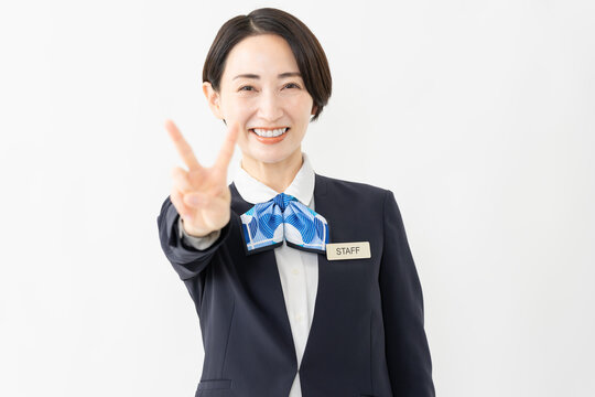 制服を着た受付係の女性　ジョブイメージ