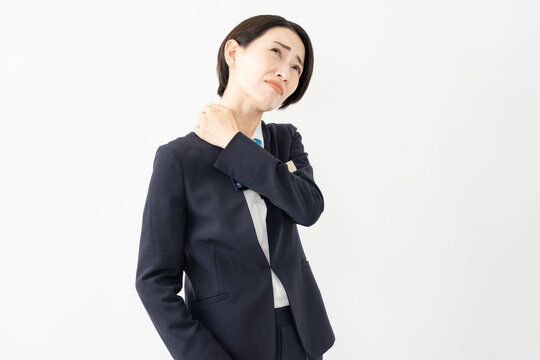 制服を着た受付係の女性　ジョブイメージ