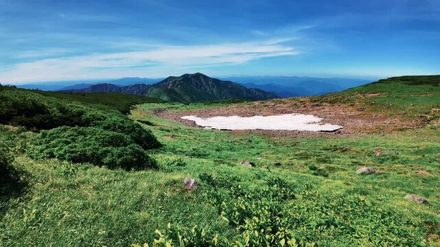 日本百名山の白山の登山道