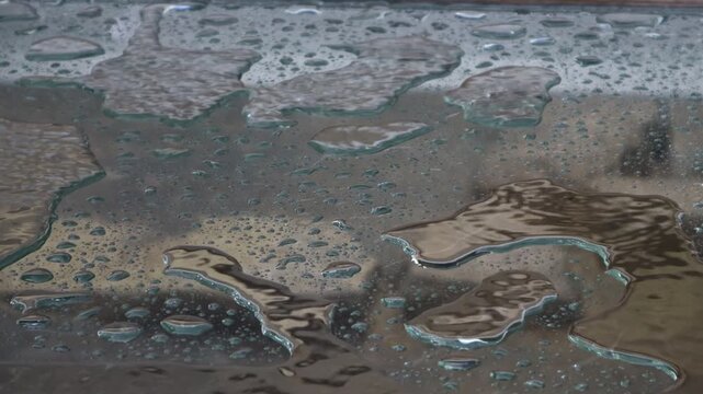 The summer monsoon rain falls on the acrylic plate.여름철 장맛비가 아크릴판위로 내립니다.