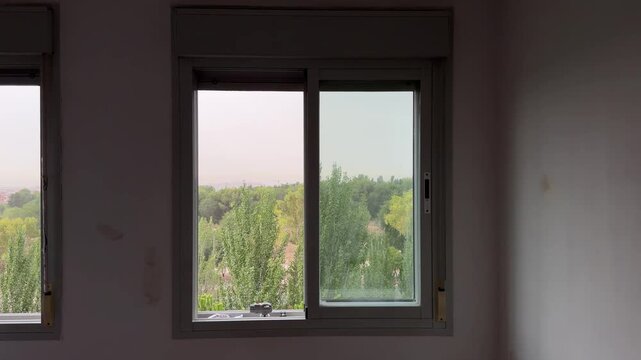 Automated window blind closing at home for convenience