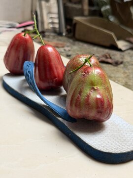 Fresh Red Wax Apples with Stems 