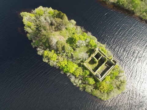 Innis Chonnell Castle on its Island, Loch Awe near Dalavich, Argyll, Scotland
