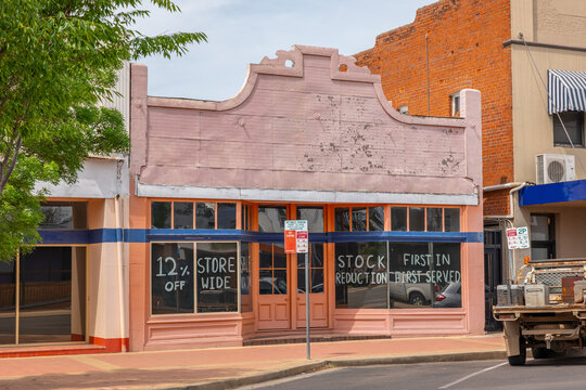 Closed shop in Narrabri