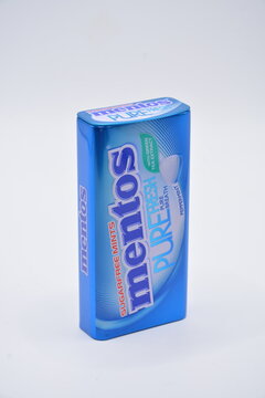 Mentos pure fresh peppermint in Manila, Philippines