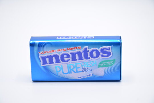 Mentos pure fresh peppermint in Manila, Philippines