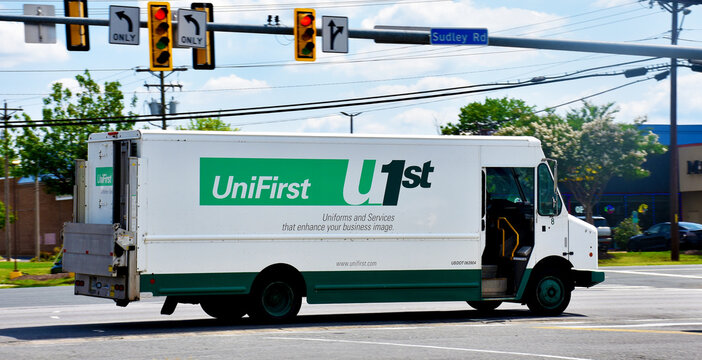UniFirst Delivery Step Van, Virginia, USA