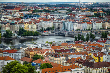Panorama miasta Pragi, widok na stare miasto © fotozen