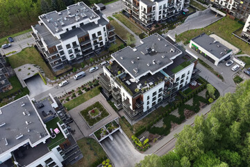 Fototapeta premium Luxury low rise housing with rooftop lounge areas