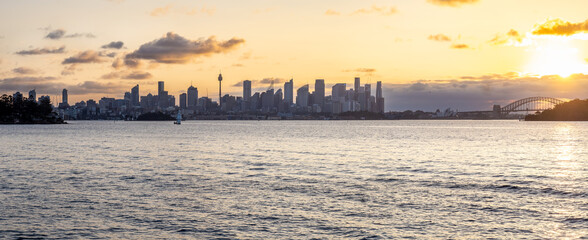 Fototapeta premium Sidney Skyline at sunset, Australia