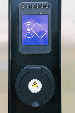 A device for charging electric vehicles.