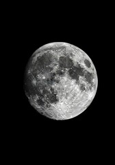 Naklejka premium Detailed Full Moon Isolated on Black Background Showing Lunar Craters and Surface Texture in High Resolution