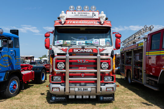 Photo of a Scania 143H truck from 1994