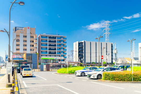 つくばエクスプレス・六町駅前