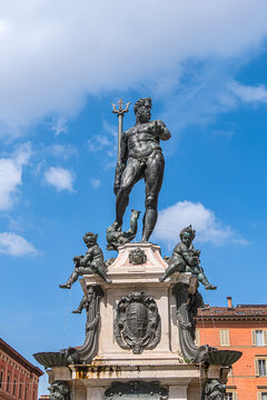 Fountain of Neptune (Fontana del Nettuno) located in the eponymous square, Neptune Square, next to Piazza Maggiore. The fountain was completed in 1565. BOLOGNA, ITALY.
