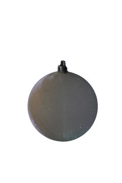 Una toma de cerca de unas bolas de navidad de colores blanco y rojos y gris en un fondo transparente 