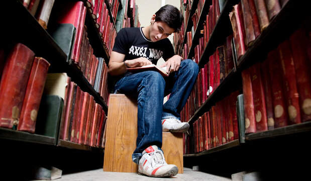 College student in the library 