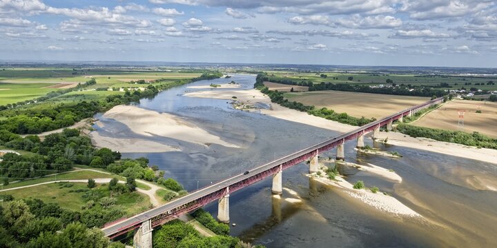 View over the Tagus River and Dom Luis I bridge, Santarem, Ribatejo, Portugal