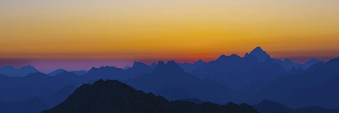 Sunrise from Krumbacher H&ouml;henweg, Allg&auml;u Alps, Allg&auml;u, Bavaria, Germany