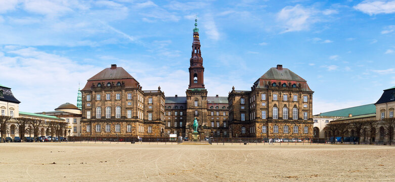 Christiansborg Palace at day, Copenhagen