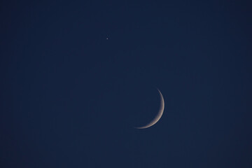 Rencontre entre la Lune et Vénus à la tombée de la nuit © Guillaume boulanger
