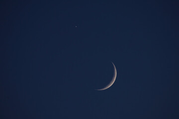 Rencontre entre la Lune et Vénus à la tombée de la nuit © Guillaume boulanger