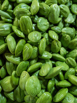 Parkia speciosa, stink bean, bitter bean, twisted cluster bean, or petai, is a  plant native to Southeast Asia.